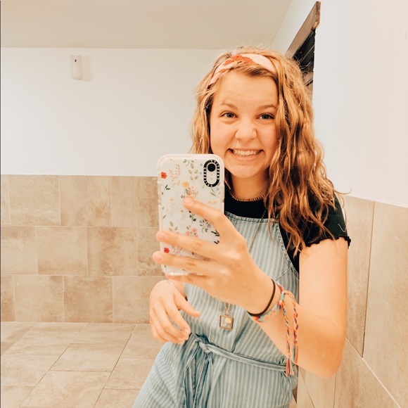 Meet your Posher, Katie - Picture 1 of 1